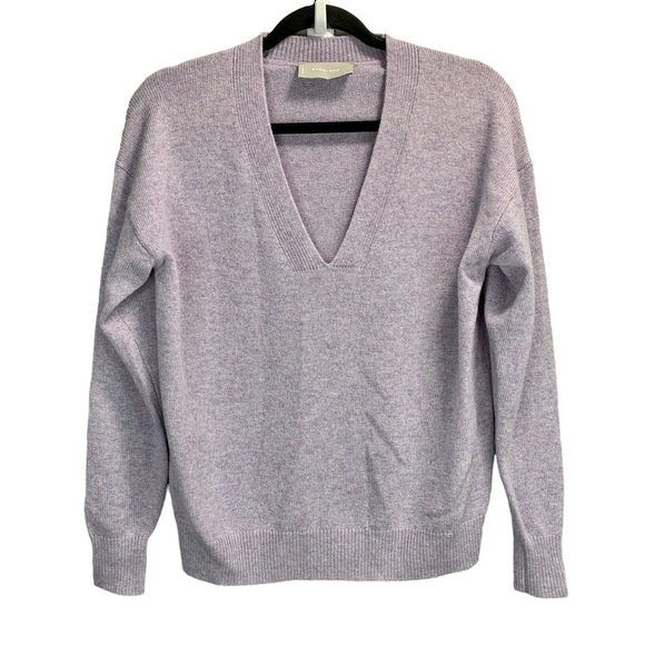 Everlane V Neck Cashmere Sweater - Picture 3 of 6